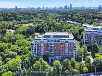 Condo Apartment in Toronto