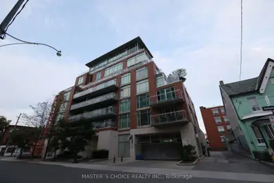 Condo Apartment in Toronto