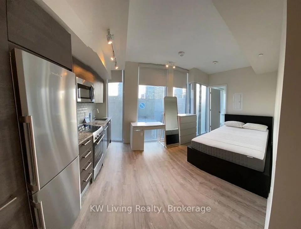 28 Wellesley Street E 2501, Toronto C08, ON M4Y 0C4