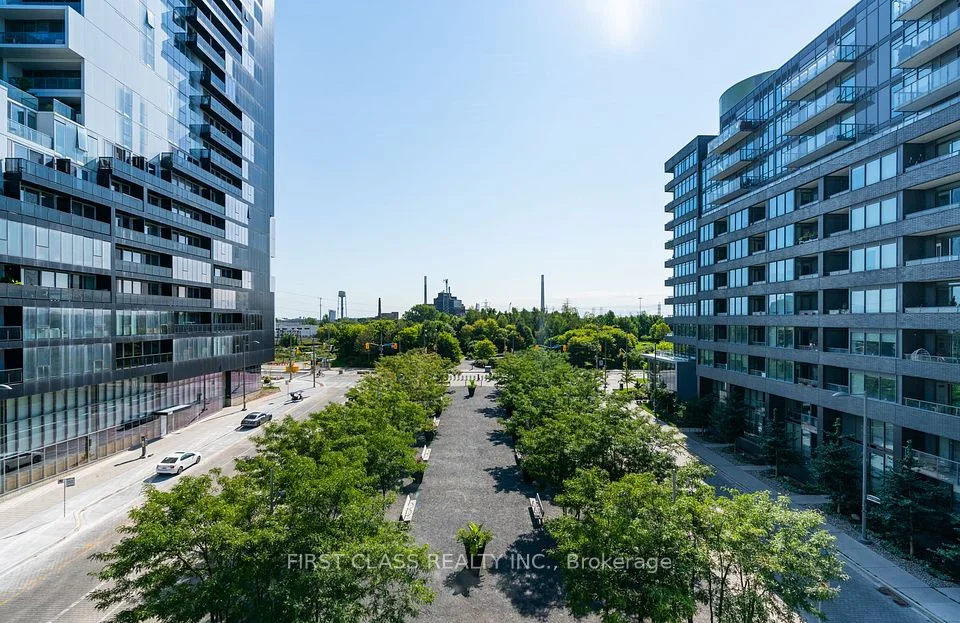 21 Lawren Harris Square 416, Toronto C08, On M5a 0t4