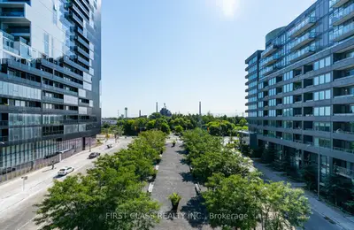 Condo Apartment in Toronto
