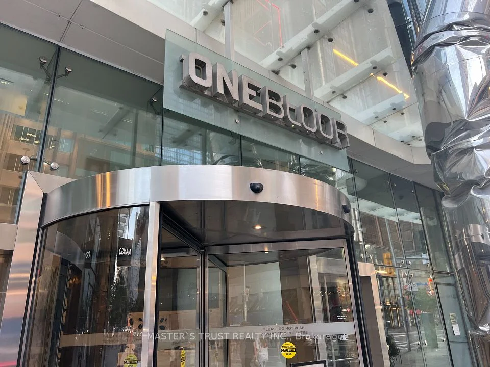 1 Bloor Street E 3103, Toronto C08, ON M4W 1A9