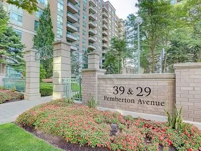 Condo Apartment in Toronto