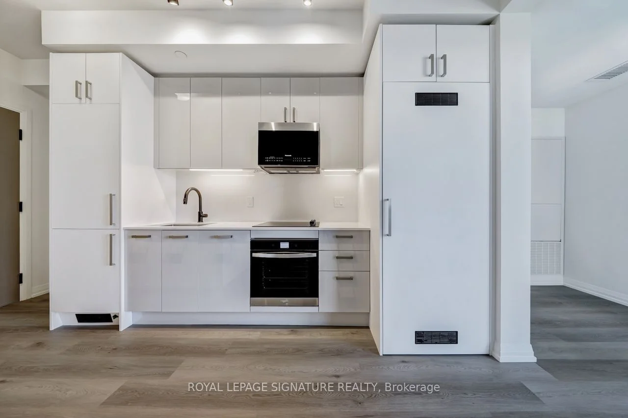 292 Dundas Street 1501, Toronto C01, ON M5T 1G2
