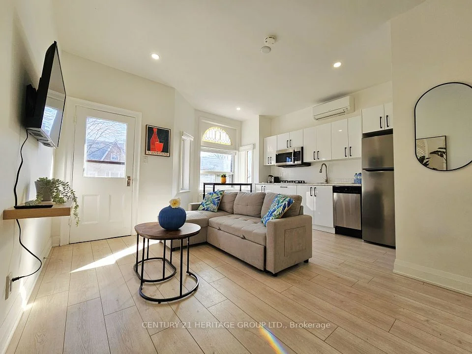 344 Shaw Street 2nd A, Toronto C01, On M6j 2x3