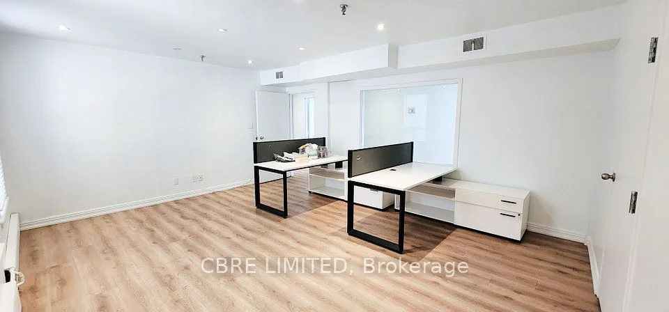 752-754 Yonge Street 3rd Floor, Toronto C01, ON M4Y 2B6