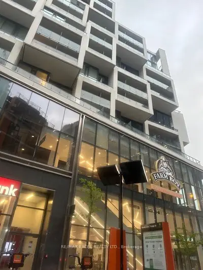 Condo Apartment in Toronto