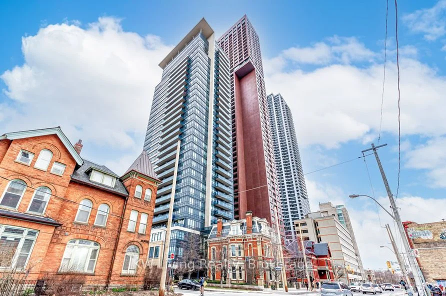 28 Linden Street 3001, Toronto C08, On M4y 0a4