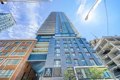 Condo Apartment in Toronto