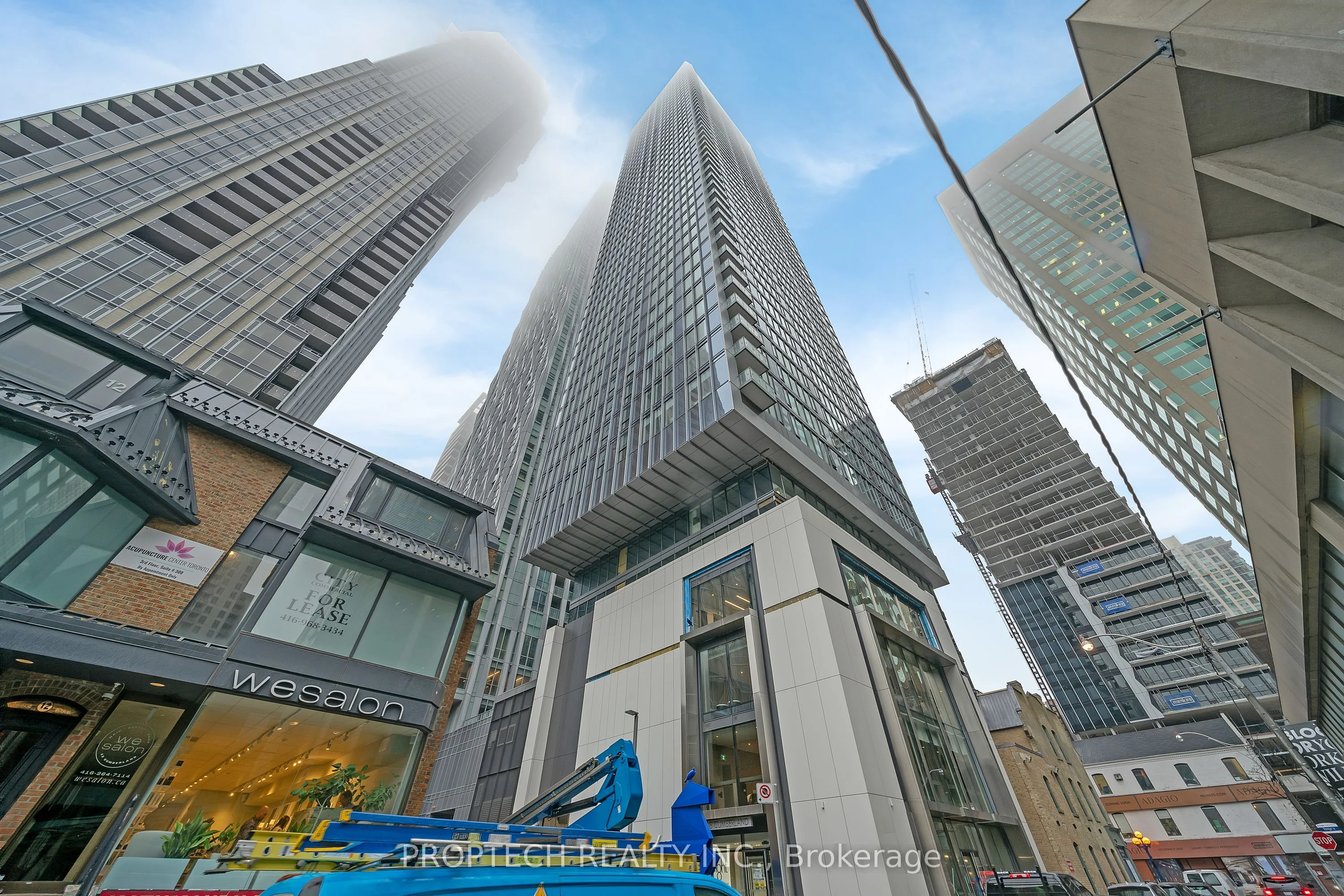 8 Cumberland Street 604, Toronto C02, On M4w 0b6
