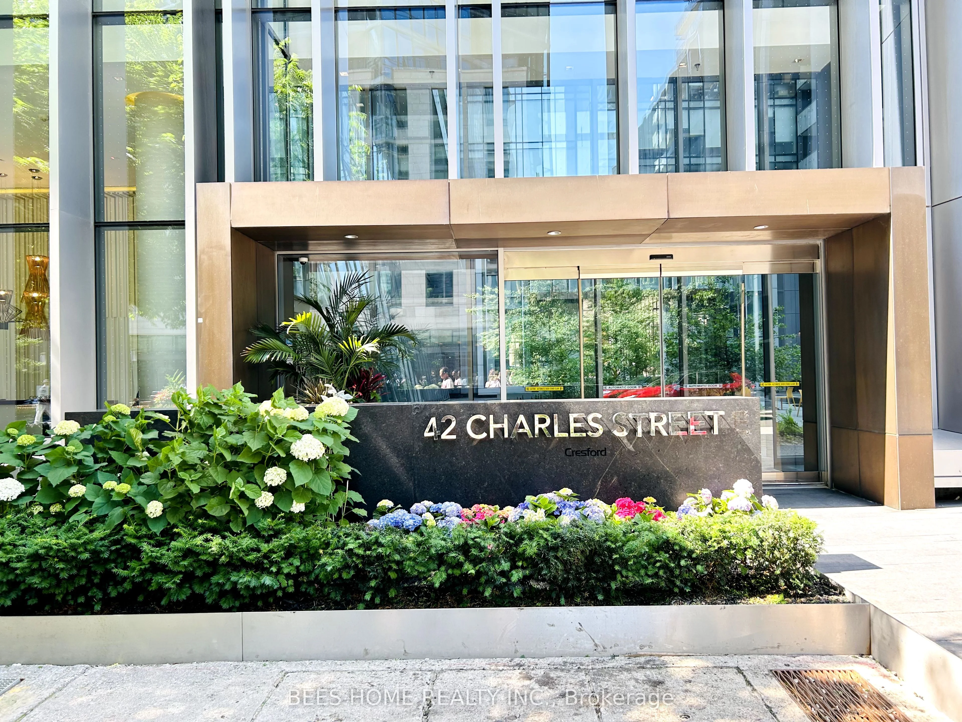 42 Charles Street 2703, Toronto C08, ON M4Y 0B7