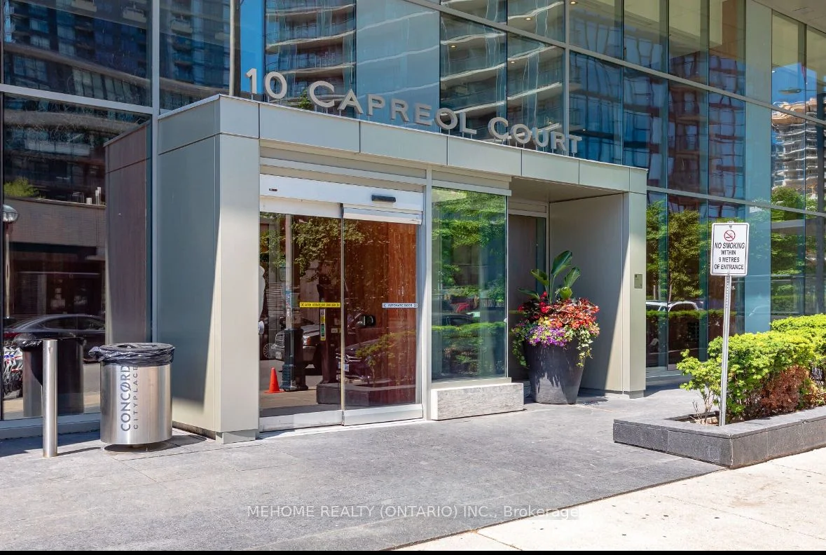 10 Capreol Court 1057, Toronto C01, ON M5V 4B3