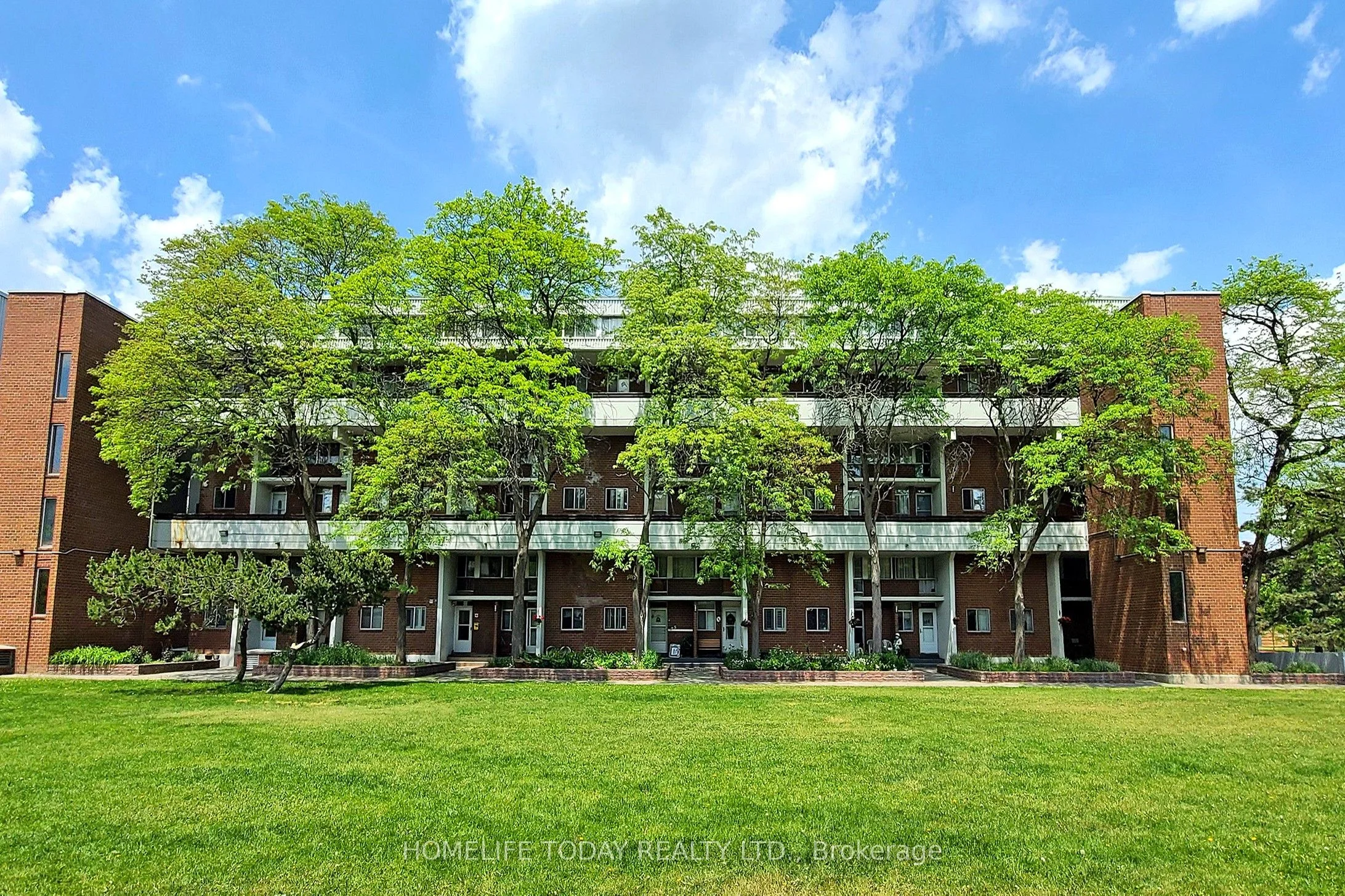 Condo Townhouse in Toronto