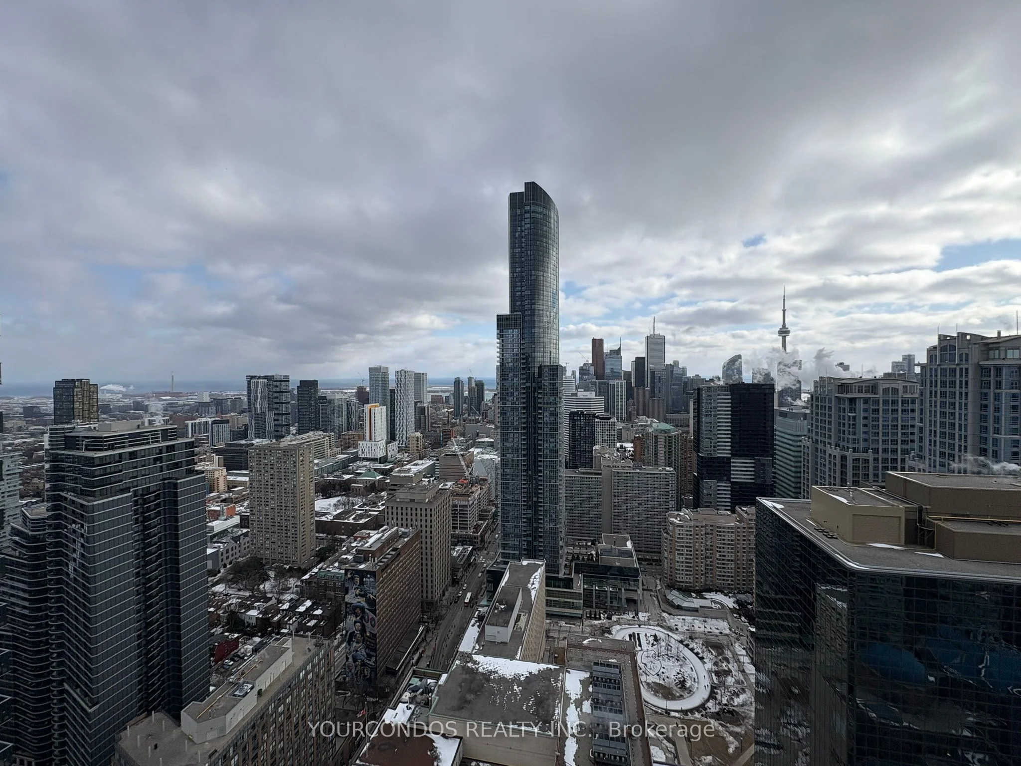 15 Grenville Street 4601, Toronto C01, On M4y 0b9