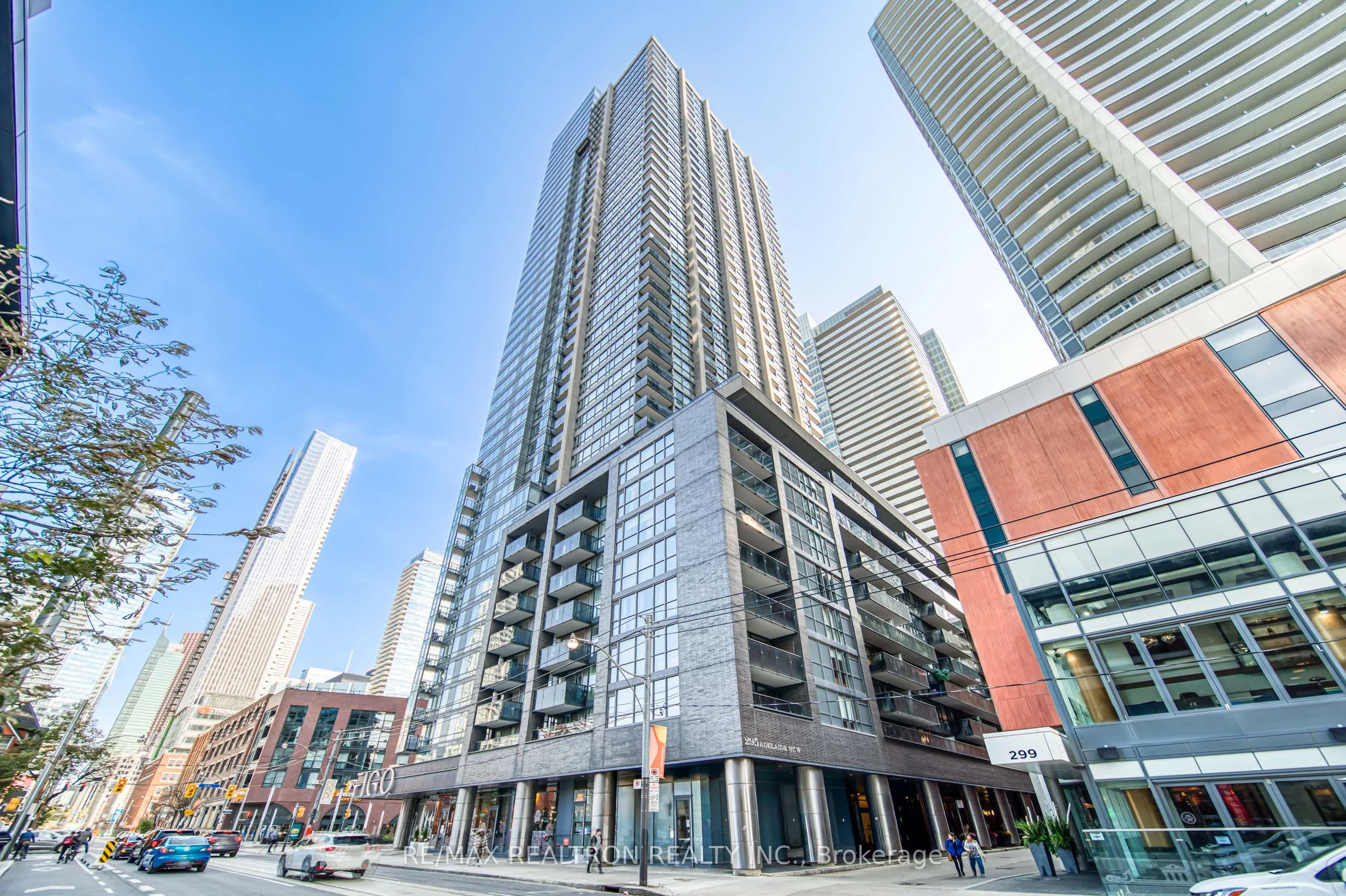 295 Adelaide Street W 3306, Toronto C01, ON M5V 0L4