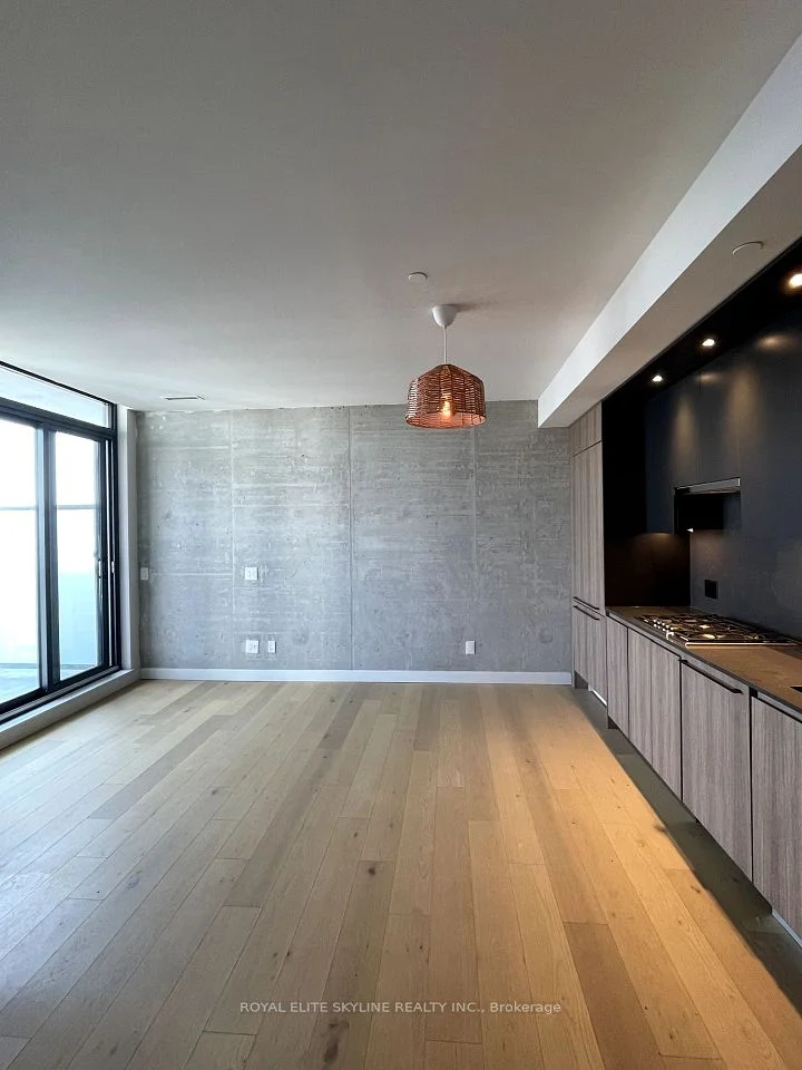 81 Wellesley Street E 2601, Toronto C08, ON M4Y 0C5