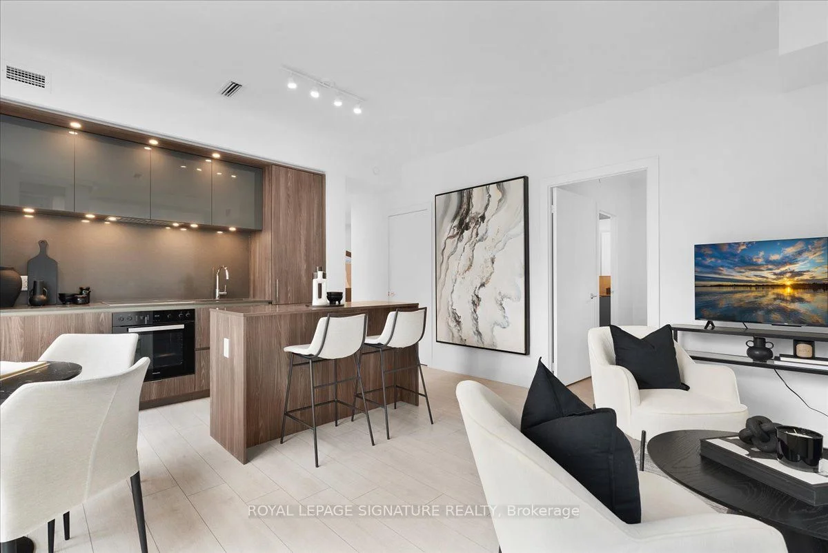 15 Mercer Street 1308, Toronto C01, ON M5V 1H2
