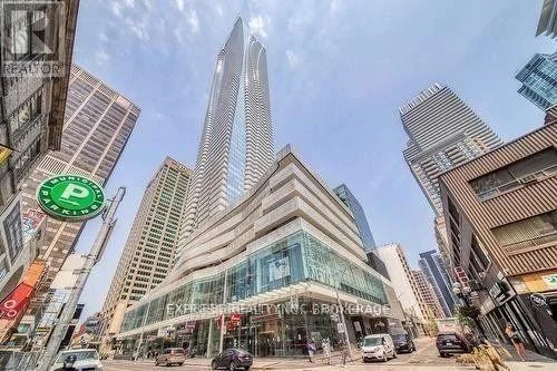 1 Bloor Street 5902, Toronto C08, ON M4W 1A3