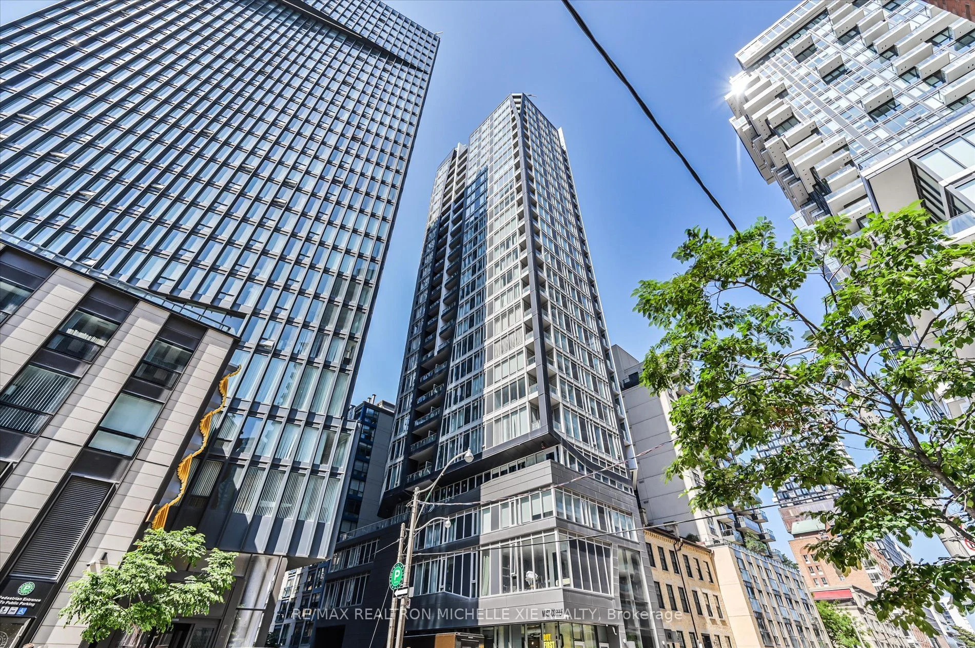 68 Shuter Street 2609, Toronto C08, On M5b 0b4
