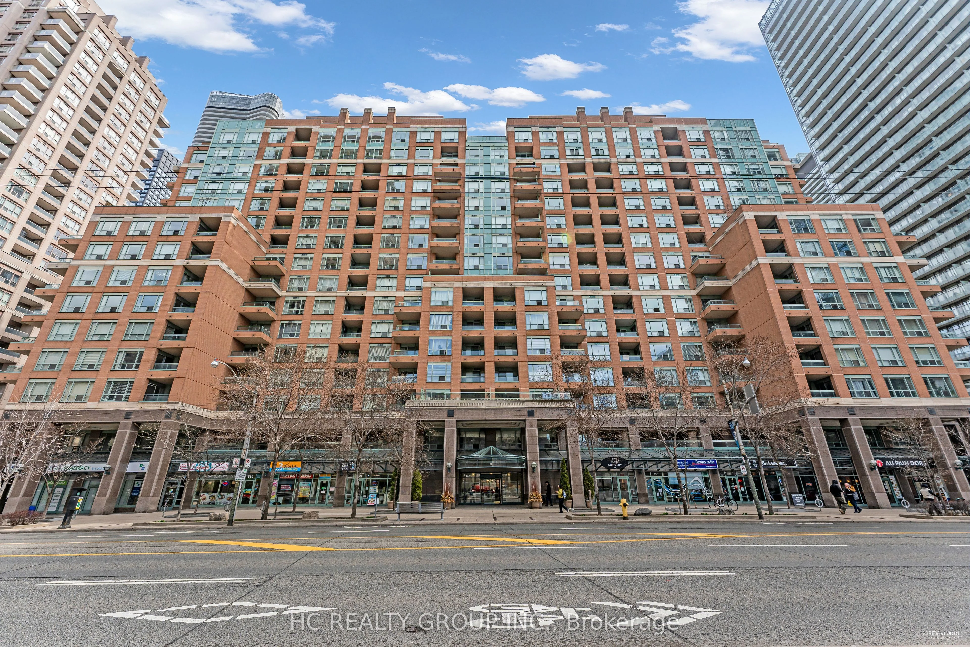 Condo Apartment in Toronto