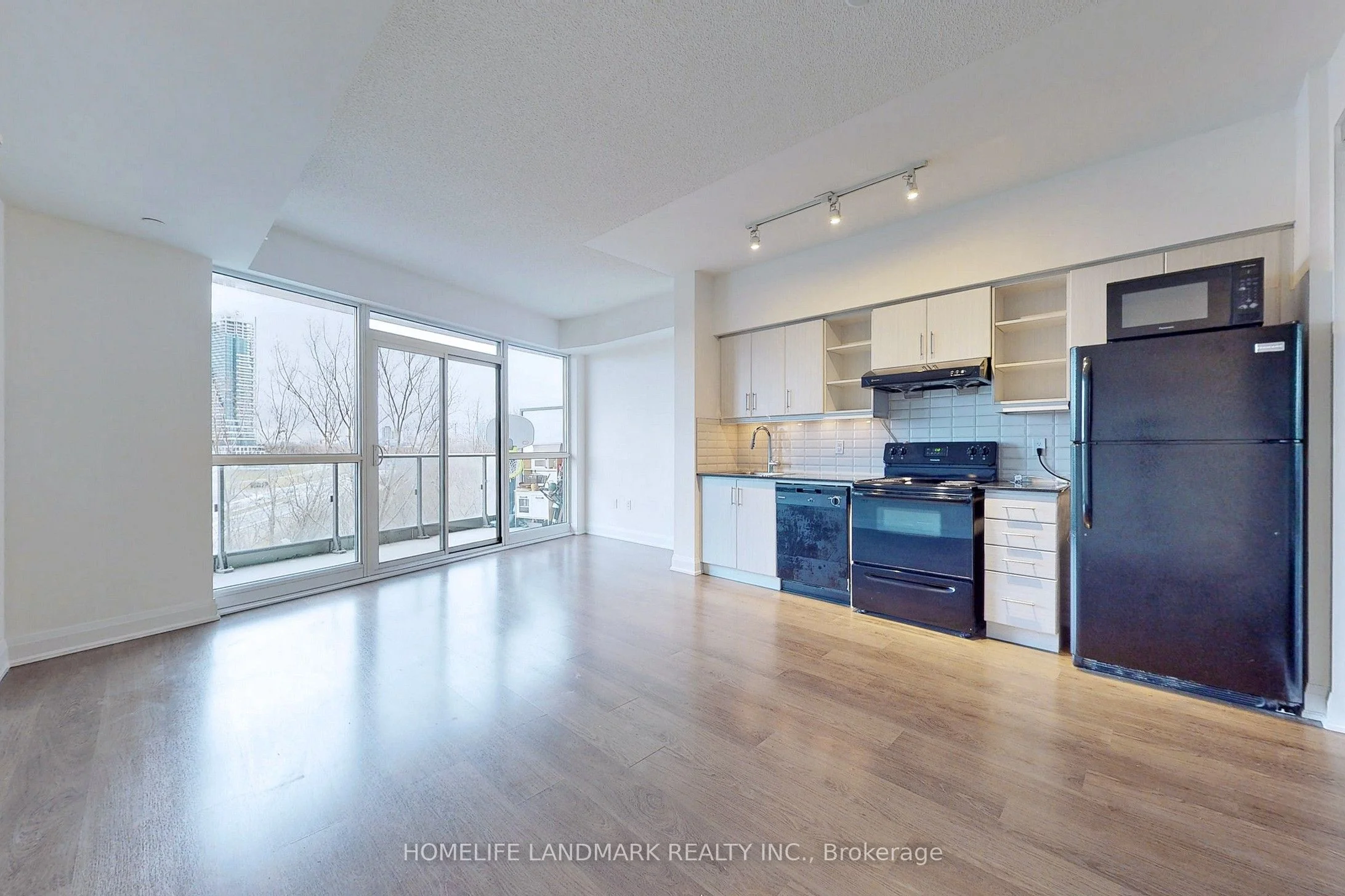 160 Vanderhoof Avenue 316, Toronto C11, ON M4G 0B7