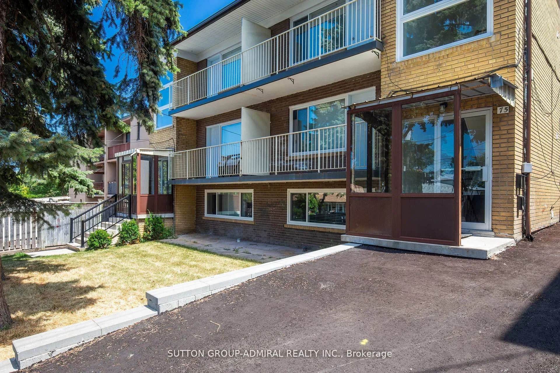 75 Garthdale Court Unit 3, Toronto C06, ON M3H 5P8