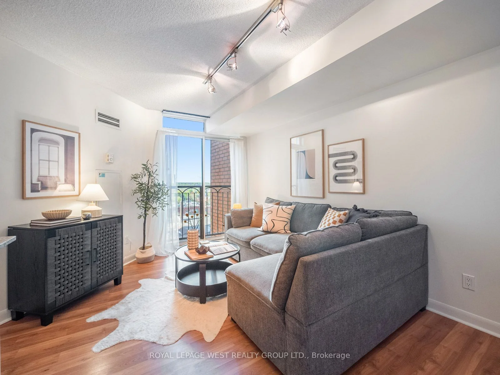 313 Richmond Street 1453, Toronto C08, ON M5A 4S7