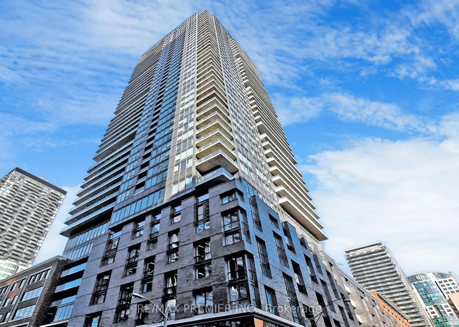 115 Blue Jays Way 4115, Toronto C01, ON M5V 0N4