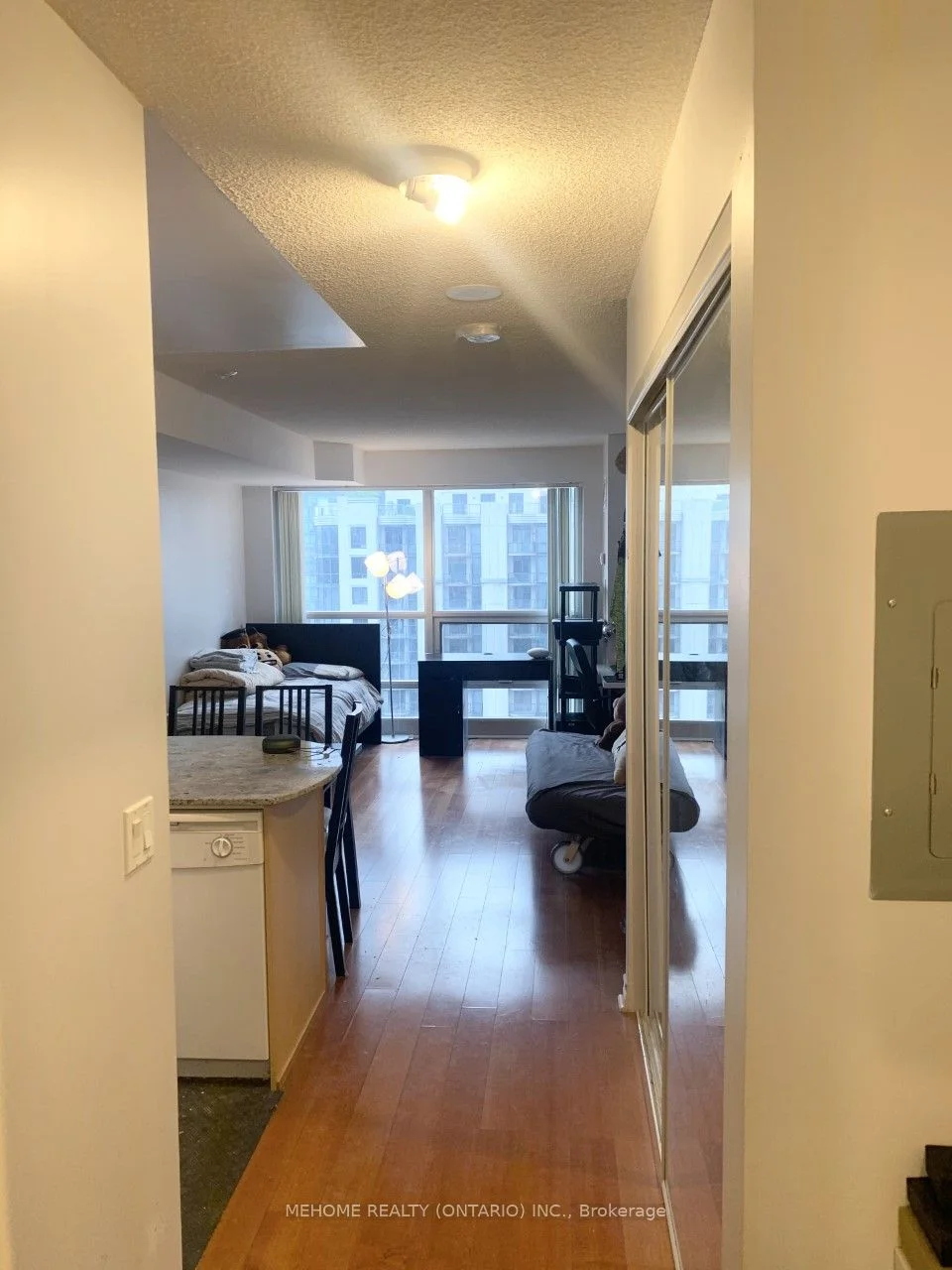 763 Bay Street 1715, Toronto C01, ON M5G 2R3