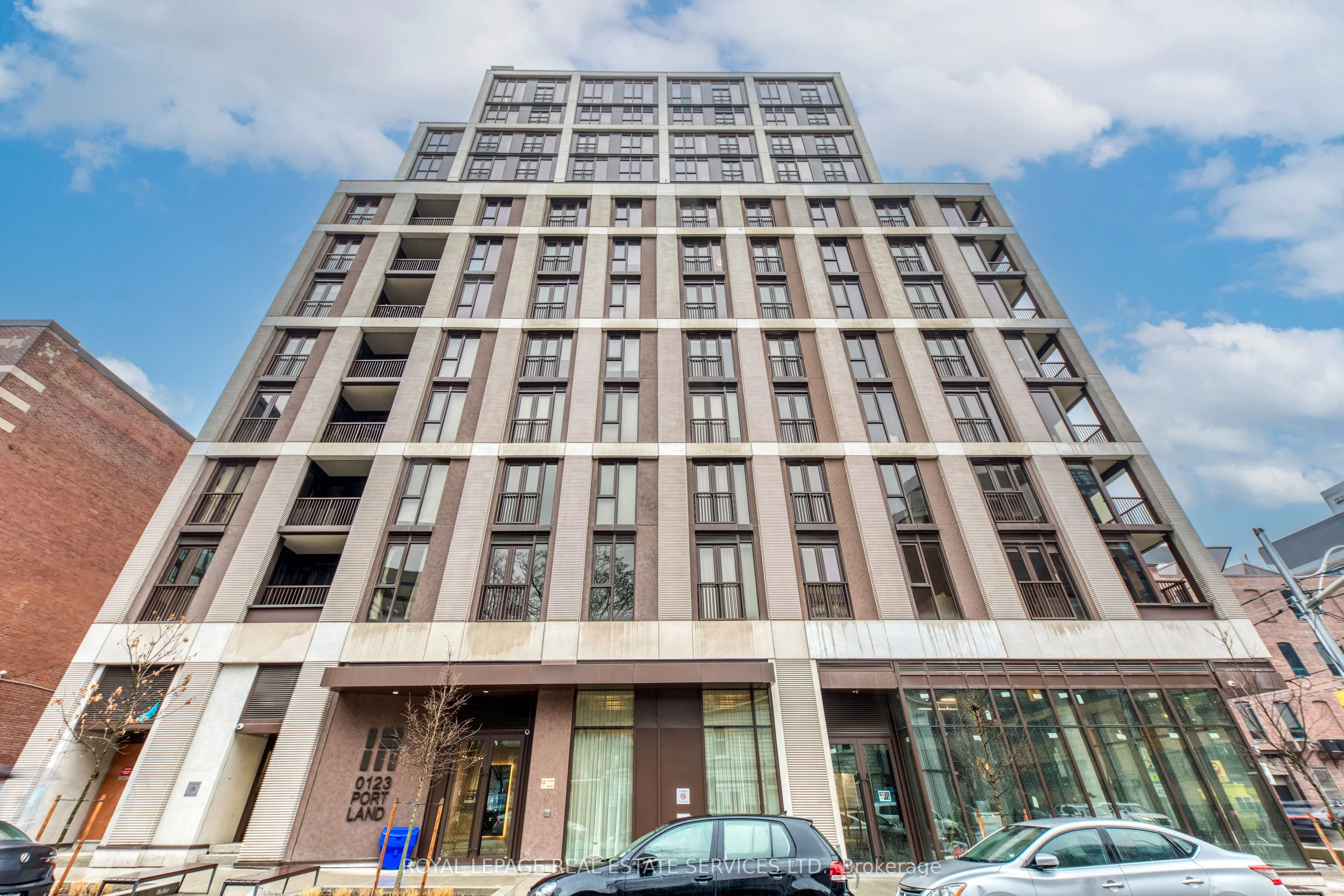 123 Portland Street 1004, Toronto C01, ON M5V 0V9