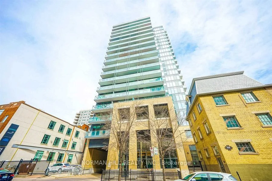 105 George Street 1709, Toronto C08, ON M5A 2N4