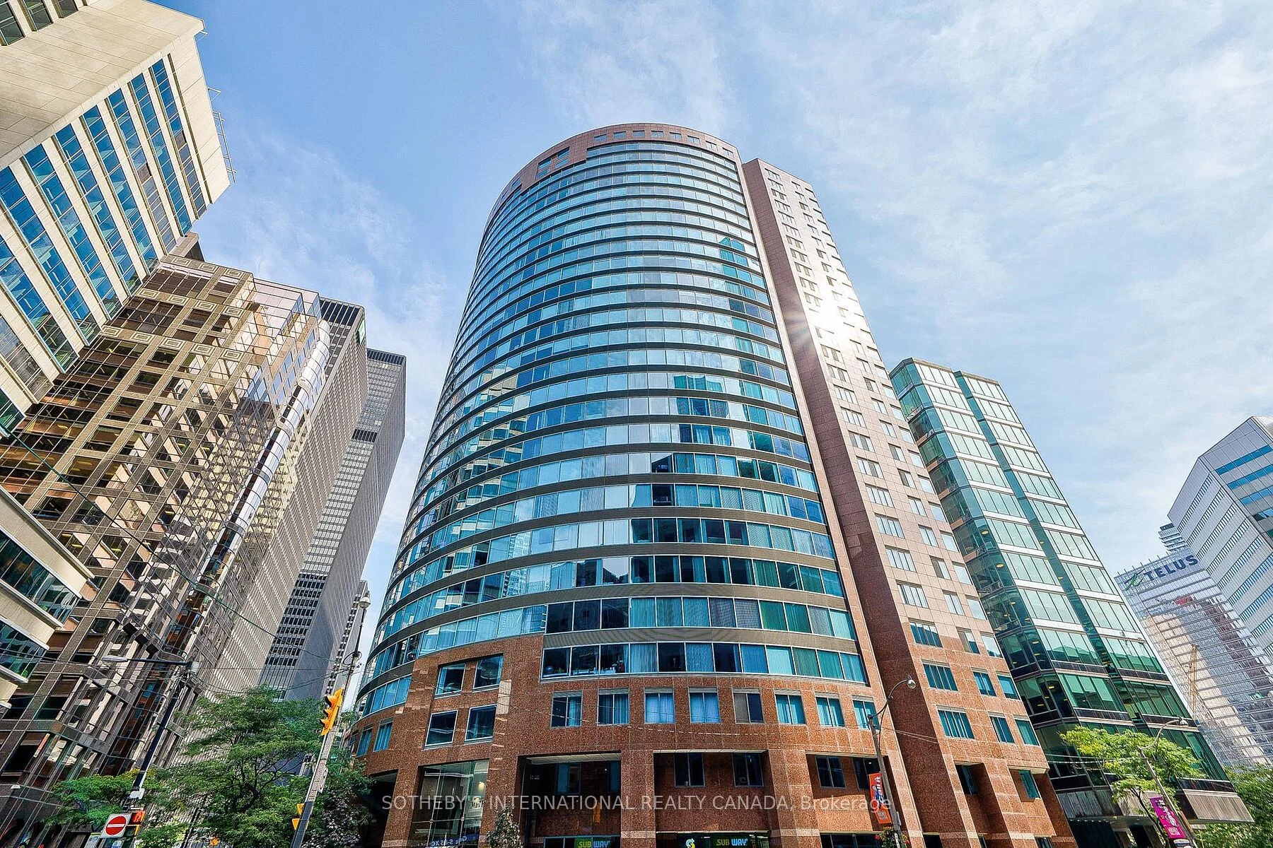 33 University Avenue 2506, Toronto C01, On M5j 2s7