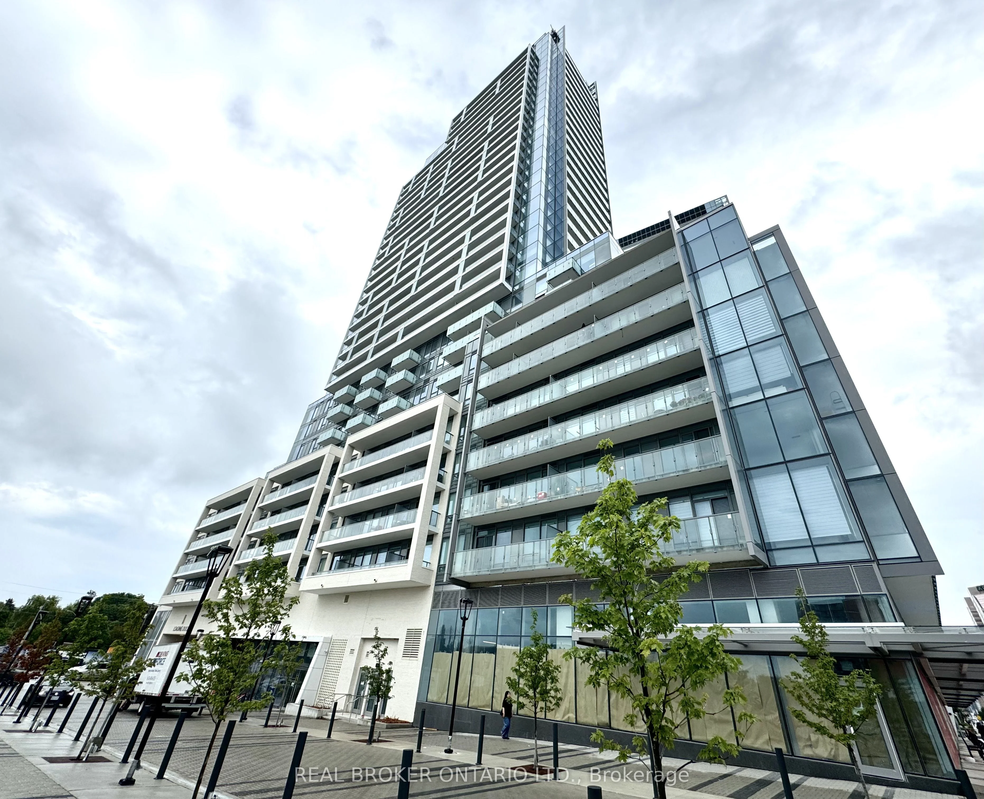 7 Golden Lion Heights 2504, Toronto C14, ON M2M 0C1