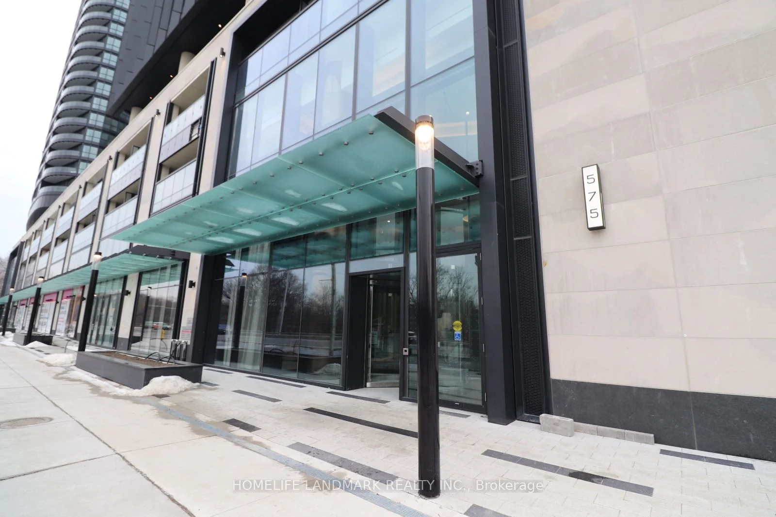 575 BLOOR Street E 808, Toronto C08, ON M4W 0B2