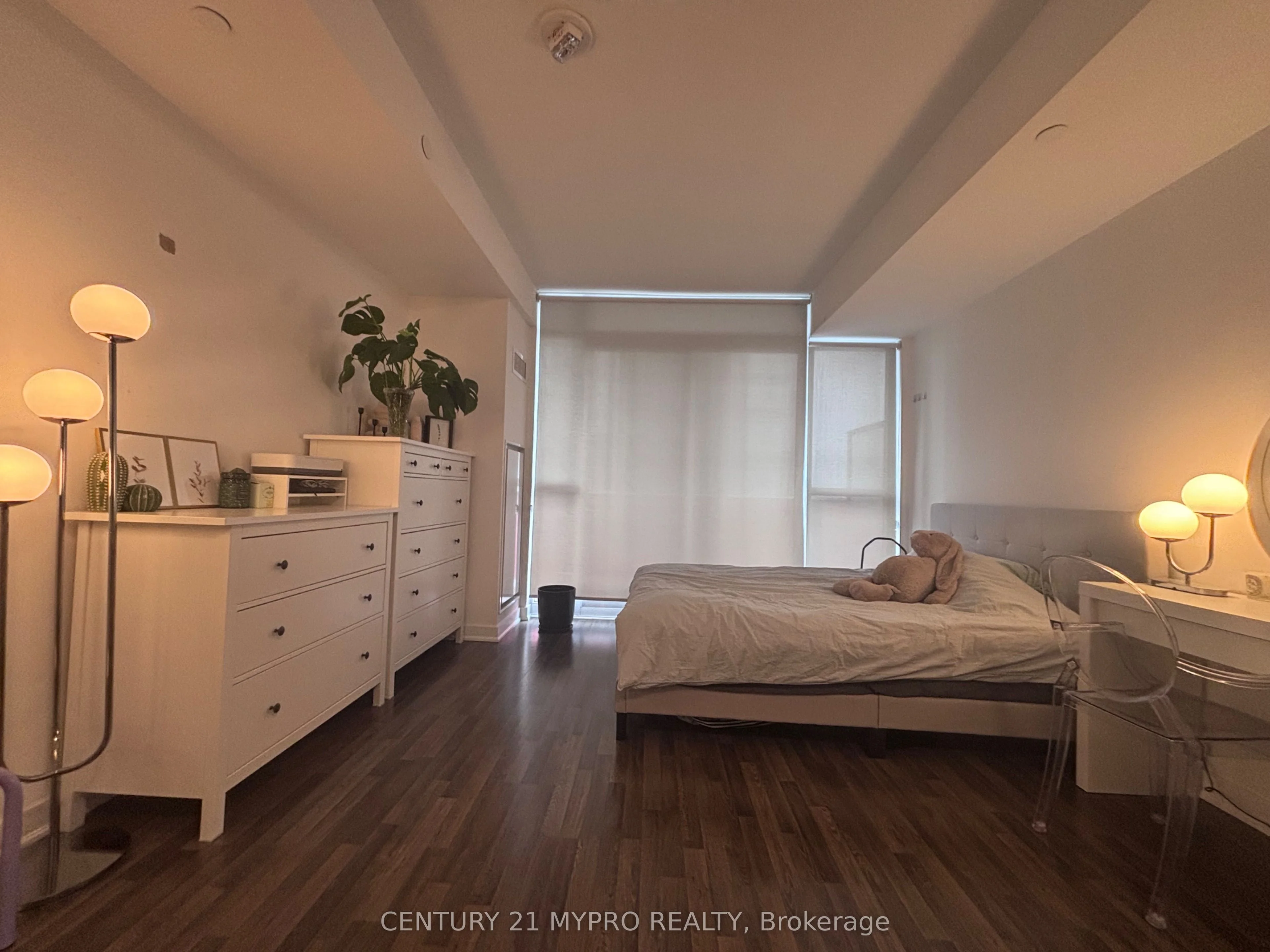 120 Parliament Street 1607, Toronto C08, ON M5A 2Y8