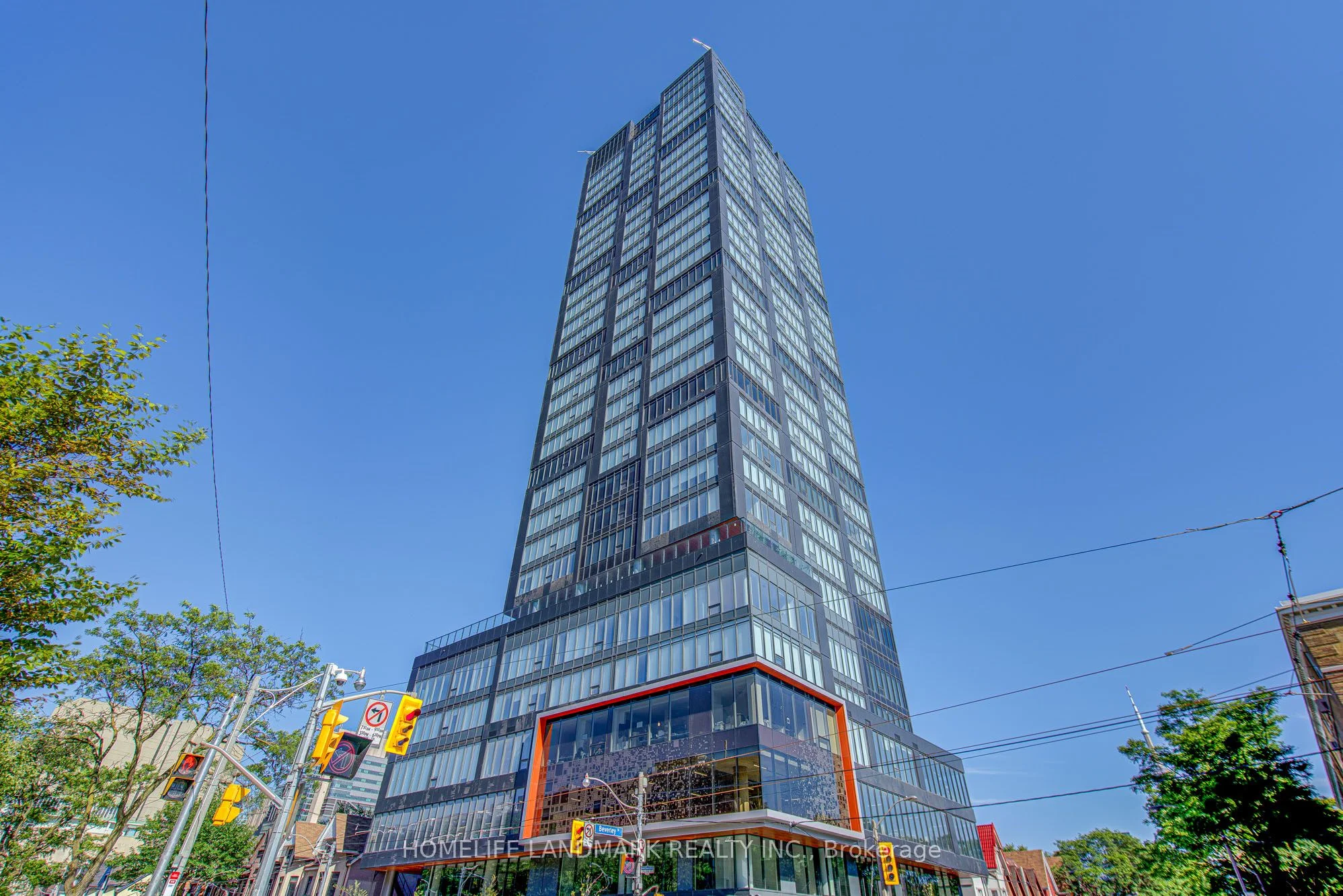 203 College Street 1204, Toronto C01, ON M5T 0C8