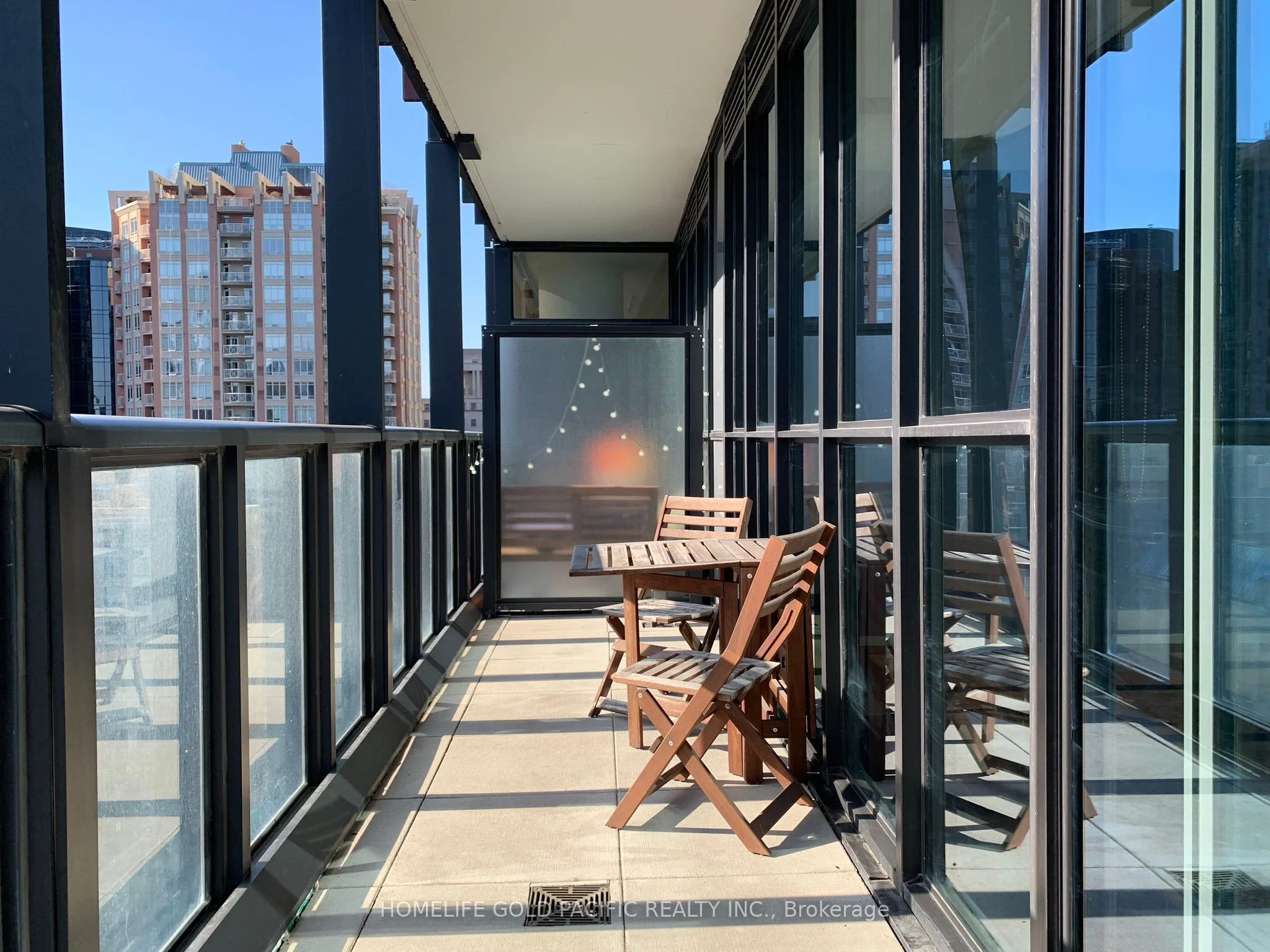 101 E Charles Street E 1005, Toronto C08, ON M4Y 0A9