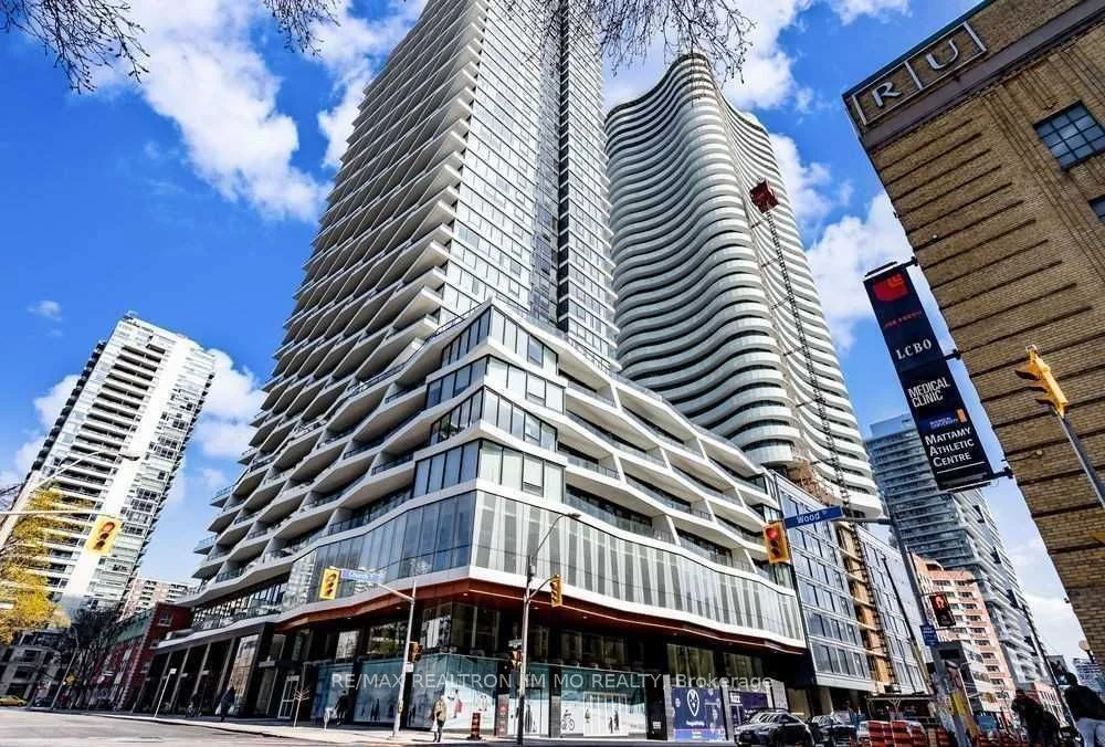 85 Wood Street 3112, Toronto C08, On M4y 0e8