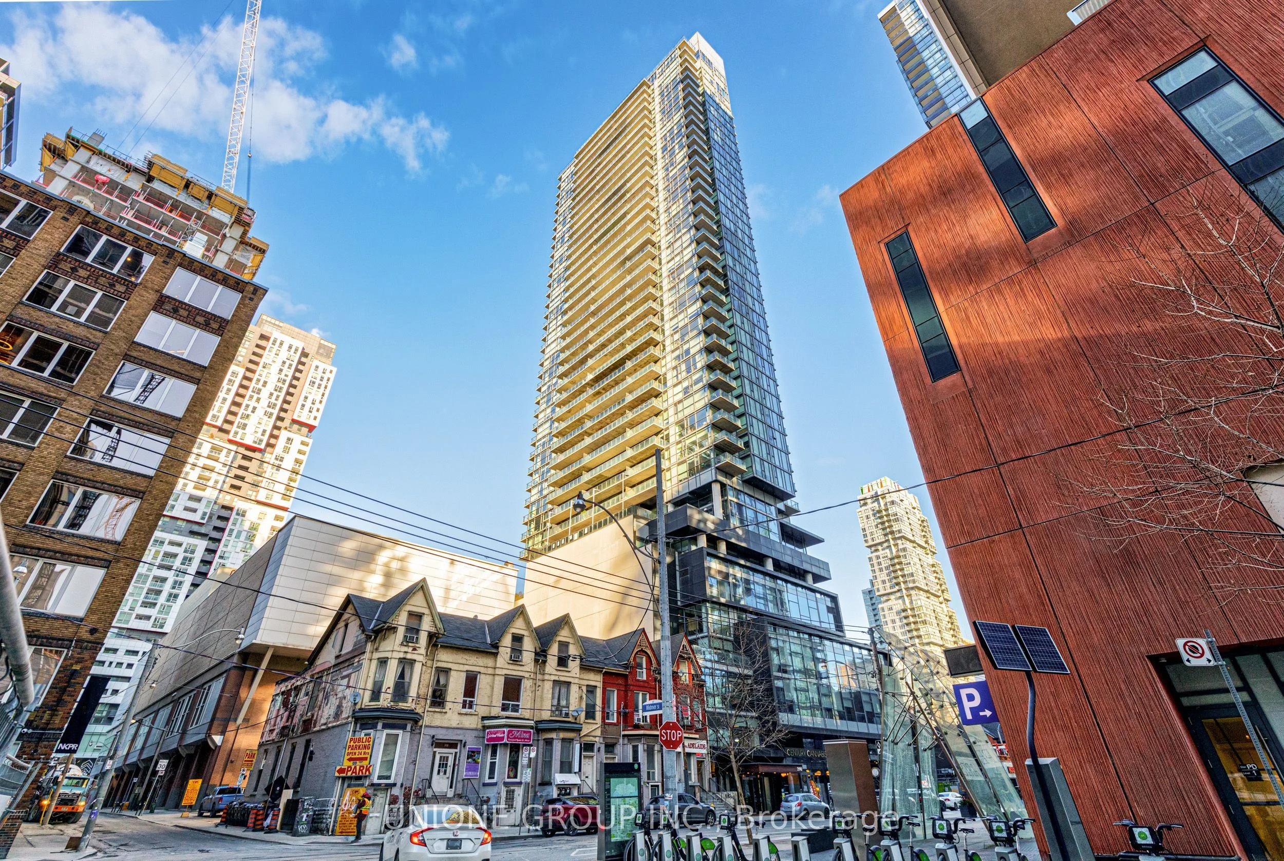 290 Adelaide Street W 2007, Toronto C01, ON M5V 0P3