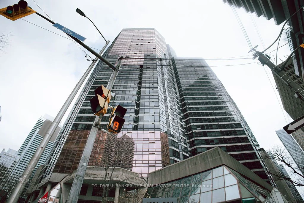1001 Bay Street 303, Toronto C01, On M5s 3a6