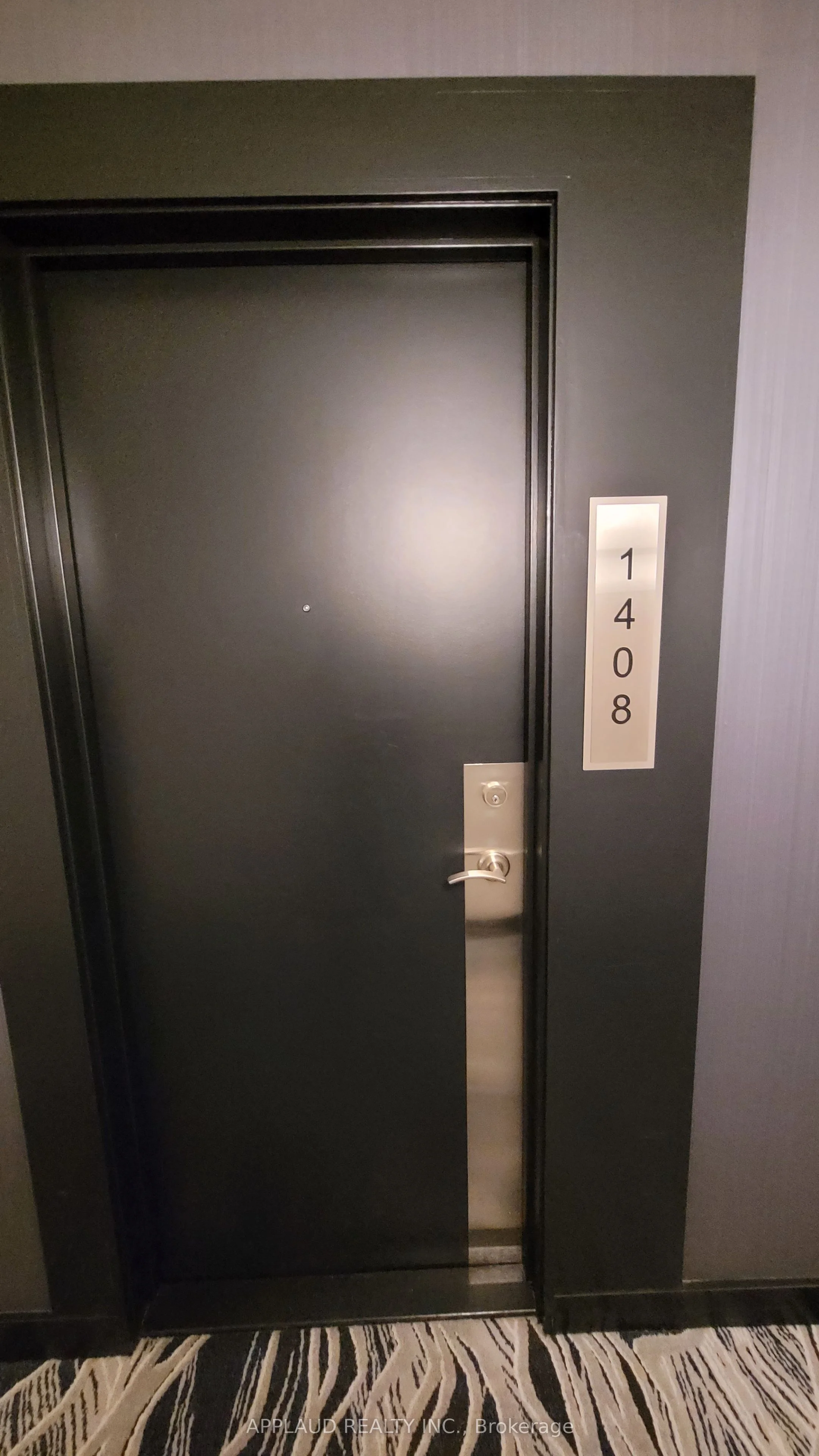 410 Queens Quay W 1408, Toronto C01, ON M5V 3T1