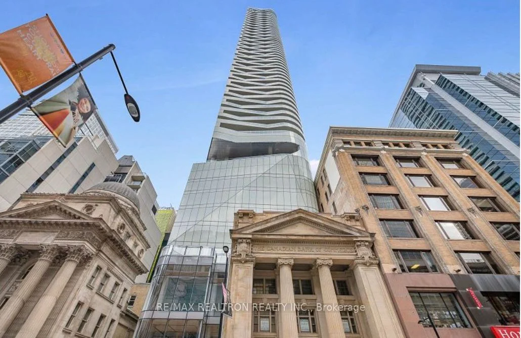 197 Yonge Street 1304, Toronto C08, ON M5B 1M4
