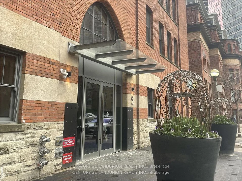 5 St Joseph St Street 218, Toronto C01, ON M4Y 0B6