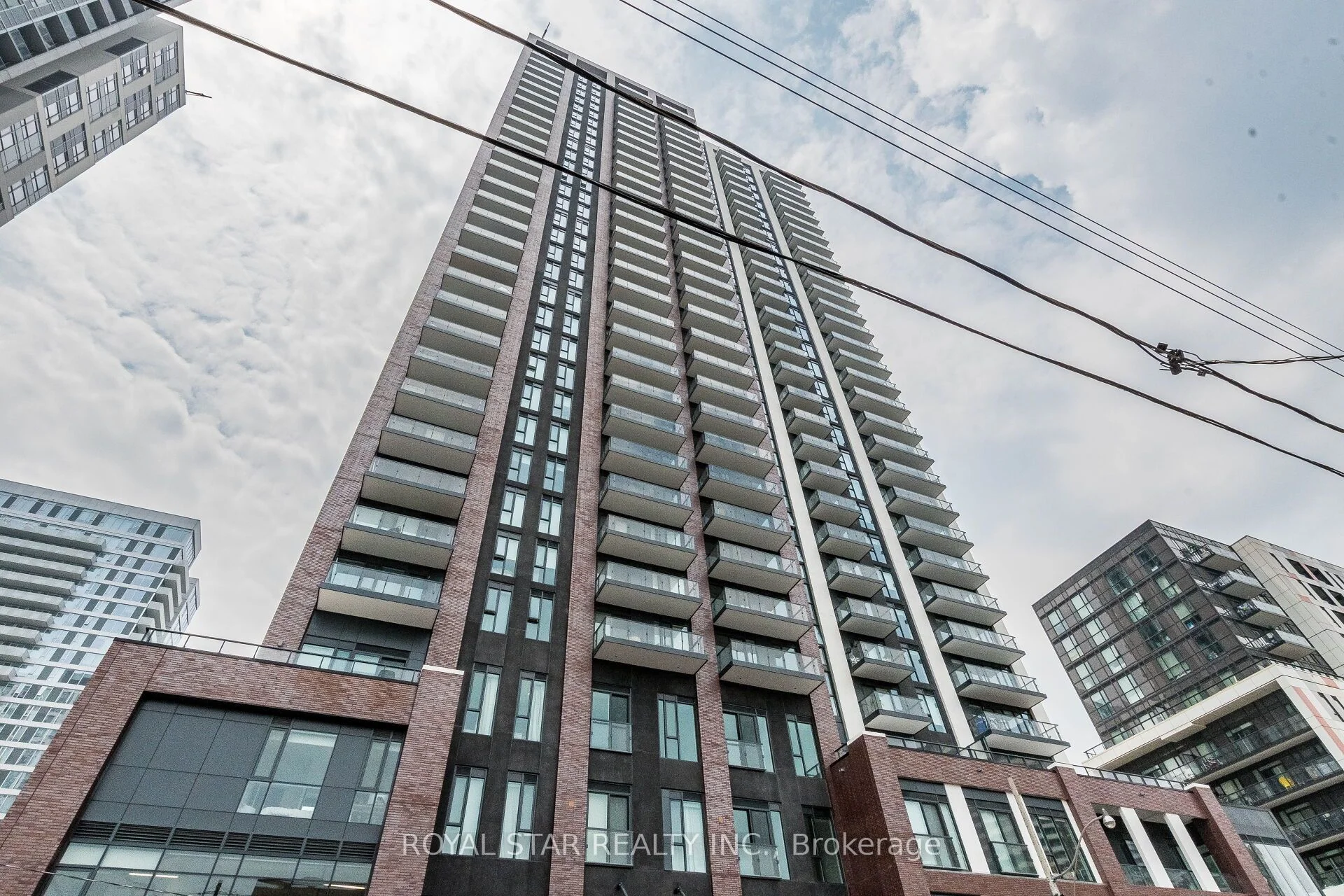 130 River Street 2110, Toronto C08, ON M5A 0R8