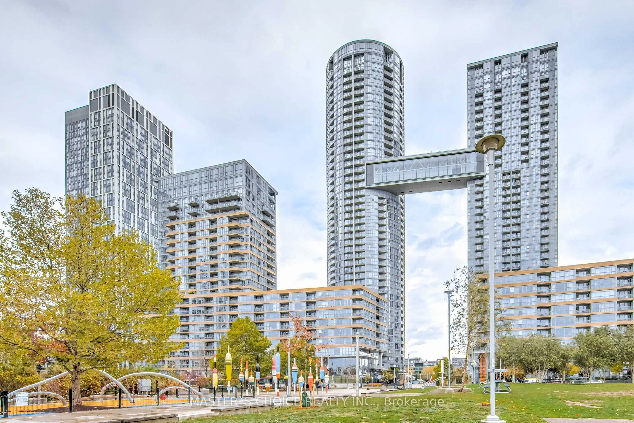 Condo Apartment in Toronto