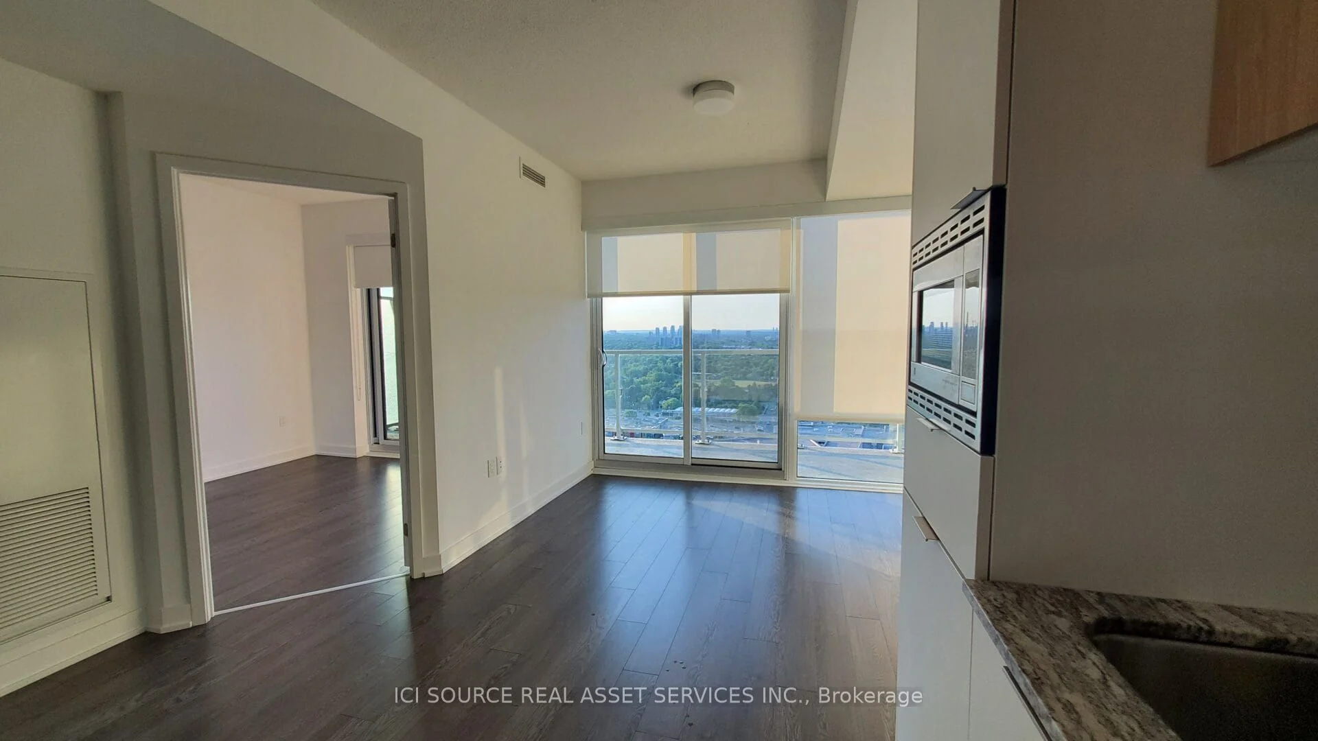 50 O'Neill Road 2206, Toronto C13, ON M3C 0R1