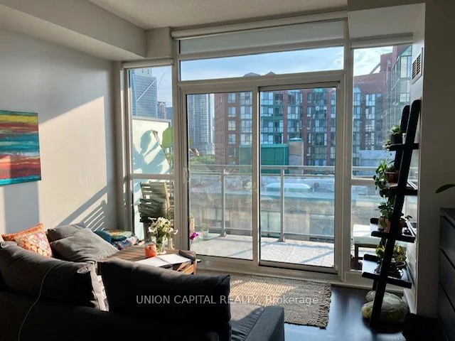 775 King Street W 808, Toronto C01, ON M5V 1N4