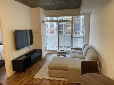 Condo Apartment in Toronto
