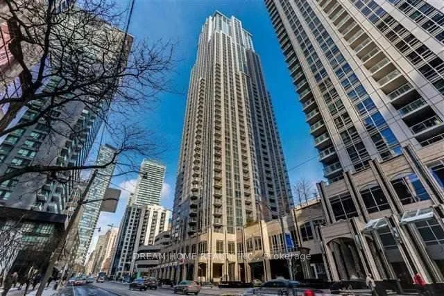 763 Bay Street 1208, Toronto C01, ON M5G 2R3