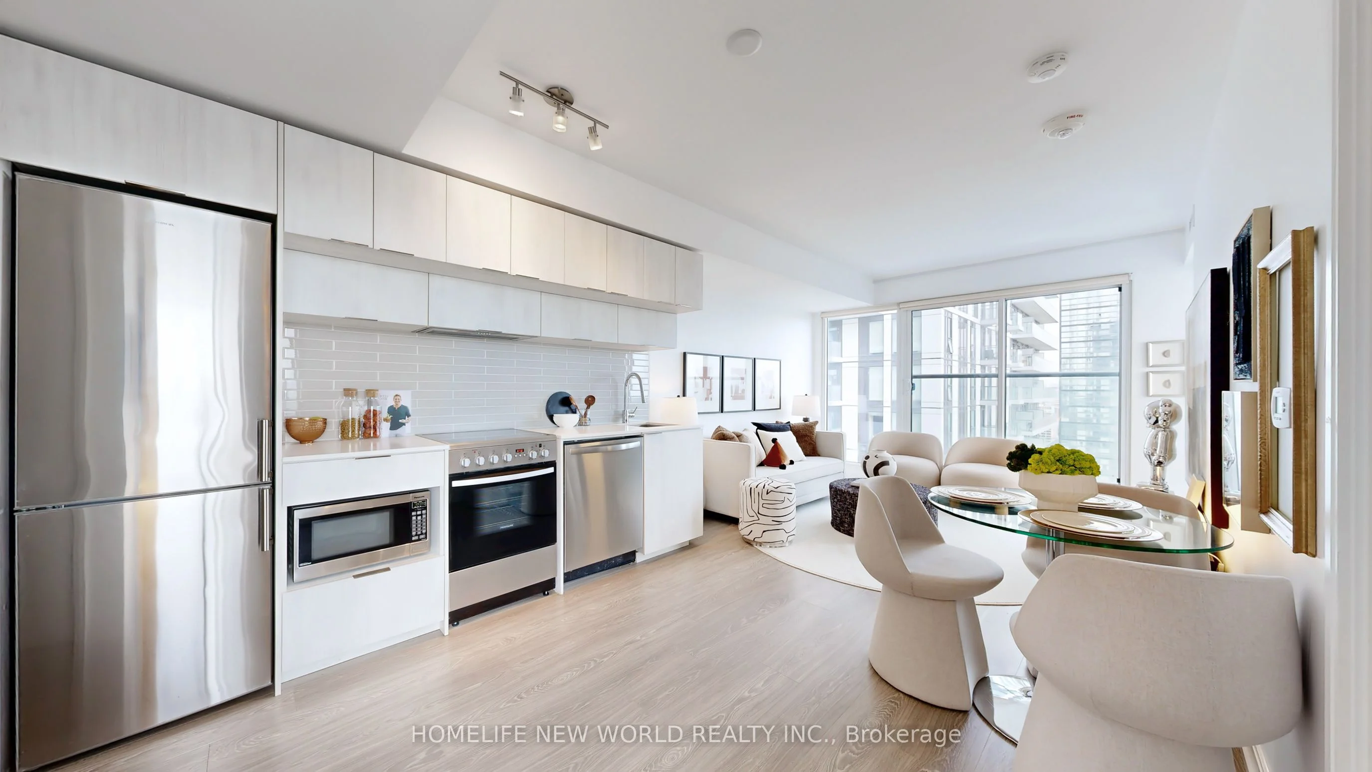 Condo Apartment in Toronto
